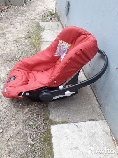 Детское автокресло Chicco от 0+
