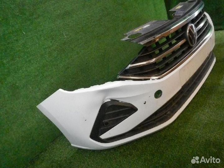 Бампер передний Volkswagen Polo