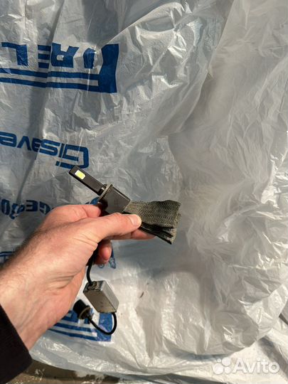 Светодиодная лампа с гибким кулером