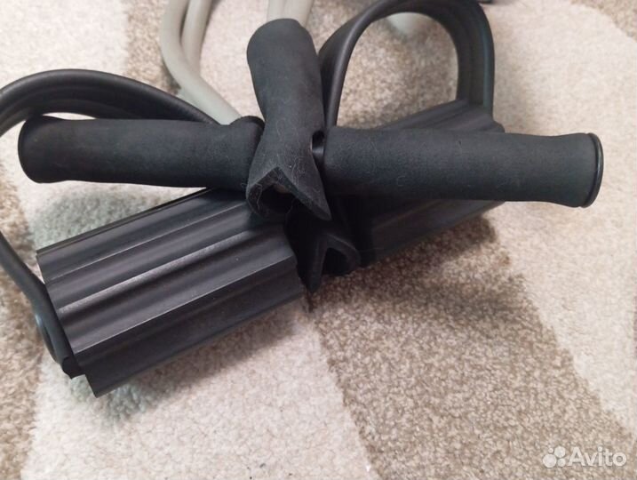 Эспандер универсальный для тренировки