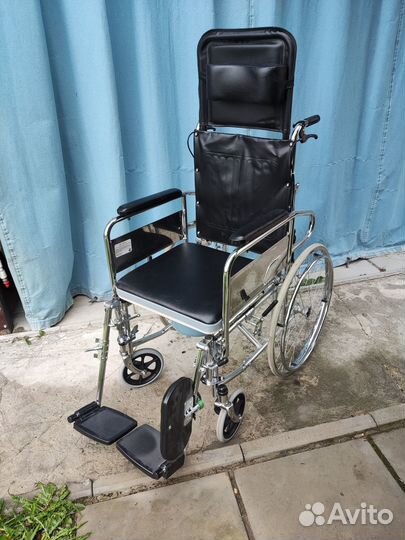 Кресло коляска с санитарным оснащением