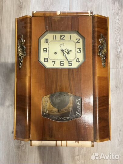 Часы настенные с боем СССР 1962 год