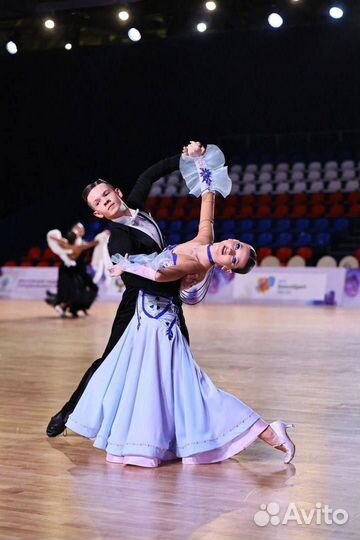 Платье для бальных танцев (10 танцев, Молодежь)