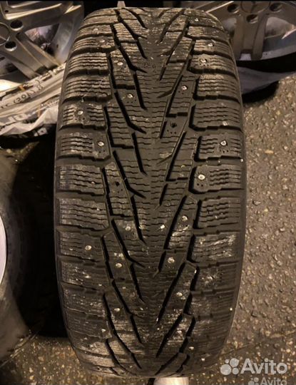 Nokian Tyres Hakkapeliitta 7 SUV 23.5/60 R17