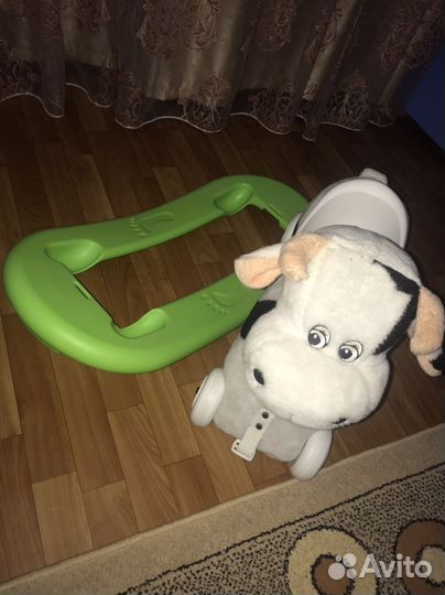 Качалка-каталка корова