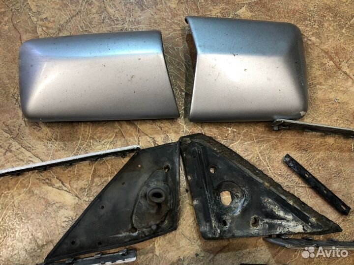 Резинки зеркал W124 купе оригинал