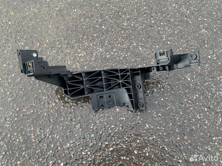 Кронштейн фары левый Elantra 3