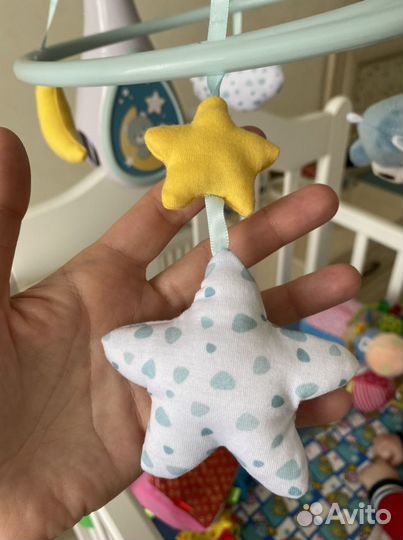 Мобиль на кроватку chicco