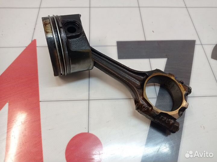 Поршень Б/у Audi A6C5 06A107065J 26481