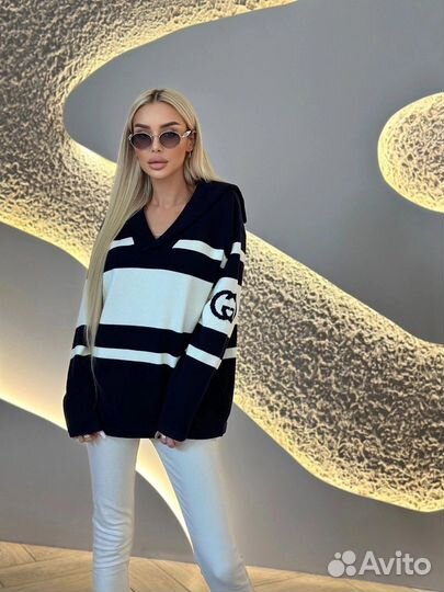 Свитер Gucci женский