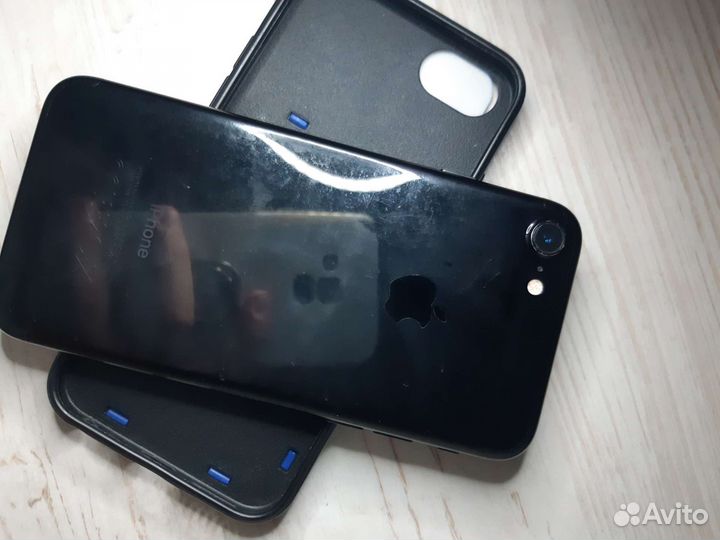 Мобильные телефоны бу iPhone 7