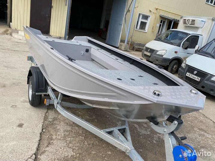 Спайдер 390Р с длинными бортовыми рундуками