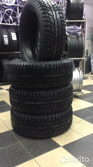 Hankook I'Pike RW11 275/40 R20 116T