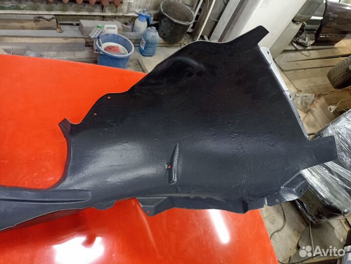 Подкрылок передний левый Ford Focus 2 C-MAX