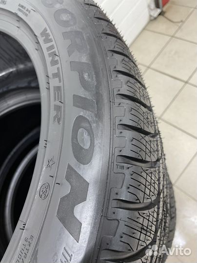 Pirelli Scorpion Winter 285/45 R21 113V