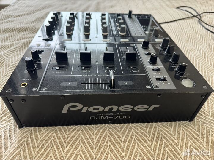 Микшерный пульт Pioneer DJM-700 K