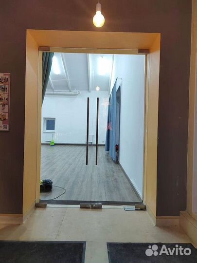 Раздвижные стеклянные двери