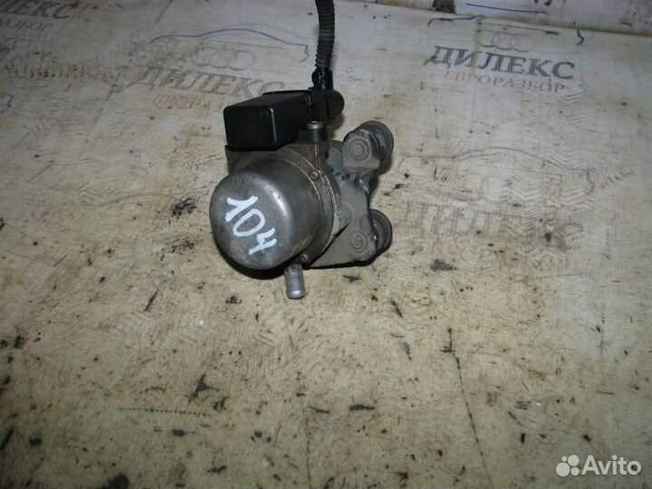 Насос вакуумный VW Passat (B7) 2011-2015