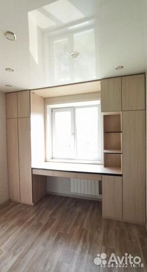 Рабочая зона у окна