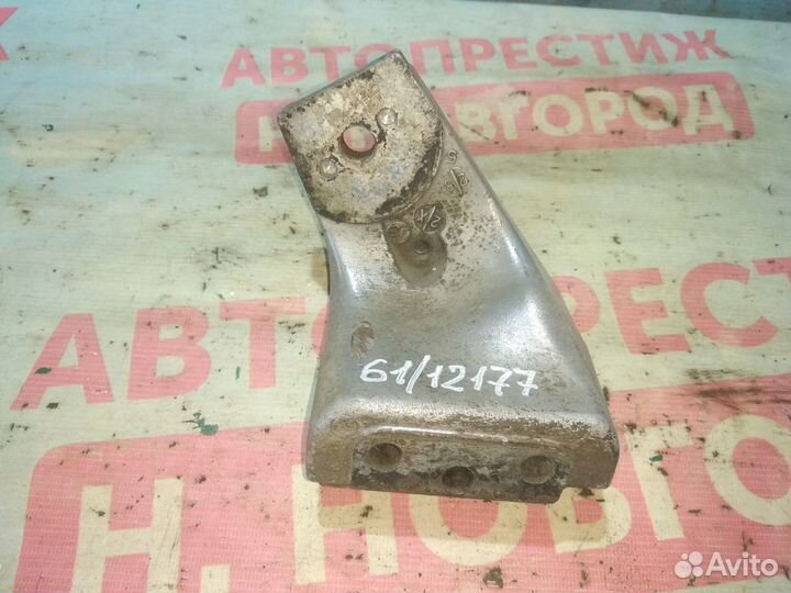 Кронштейн двс Митсубиси Аутлендер