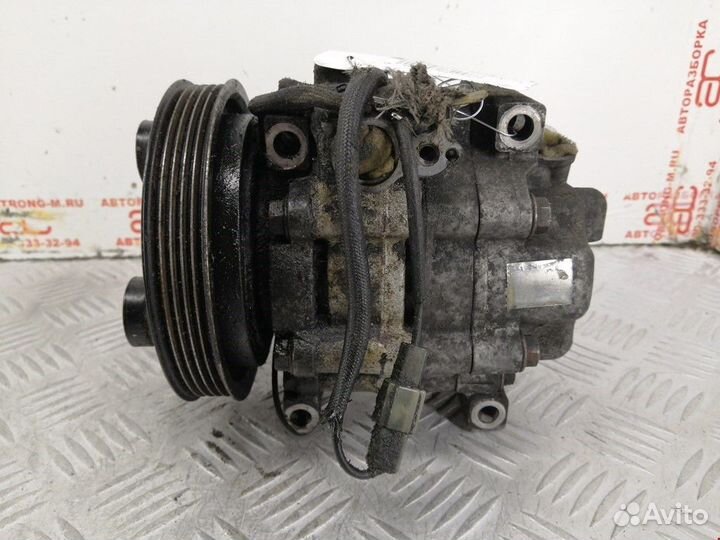 Компрессор кондиционера Mazda MX-3 1997