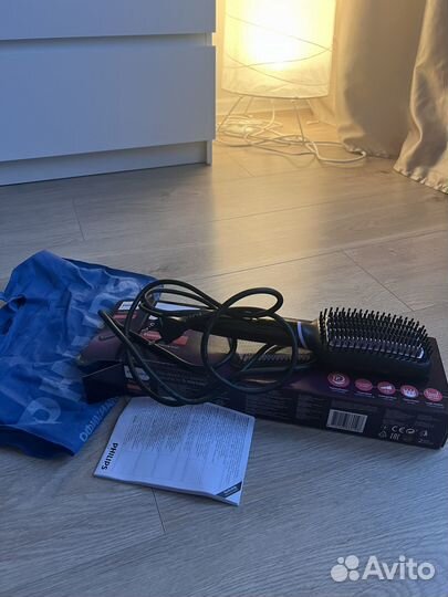 Расческа-выпрямитель Philips BHH880
