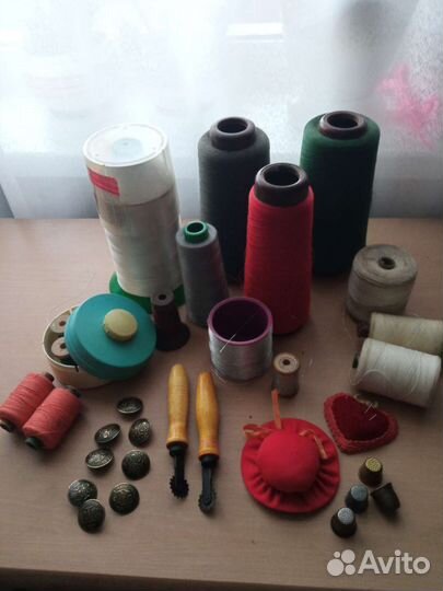 Нитки хб, лавсан, тесьма хб фурнитура пуговицы
