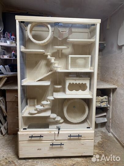 Витрина- клетка для шиншилл,дегу,белок и др