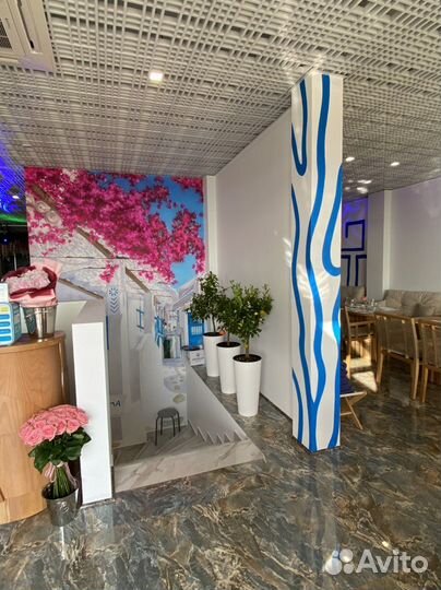 Роспись стен. Барельефы