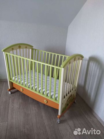 Детская кровать с матрасом