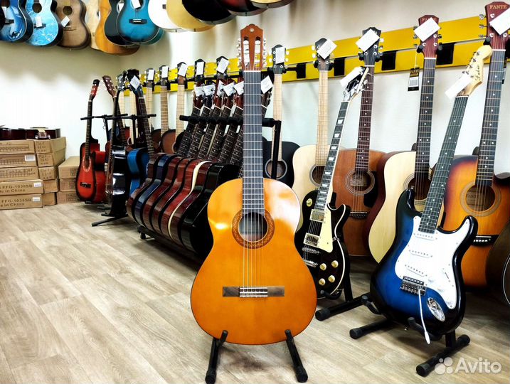 Гитара Yamaha C40