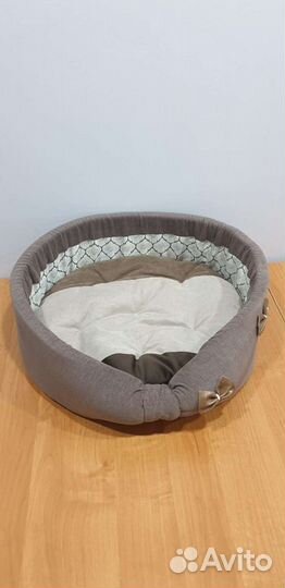 Лежанки для собак и кошек