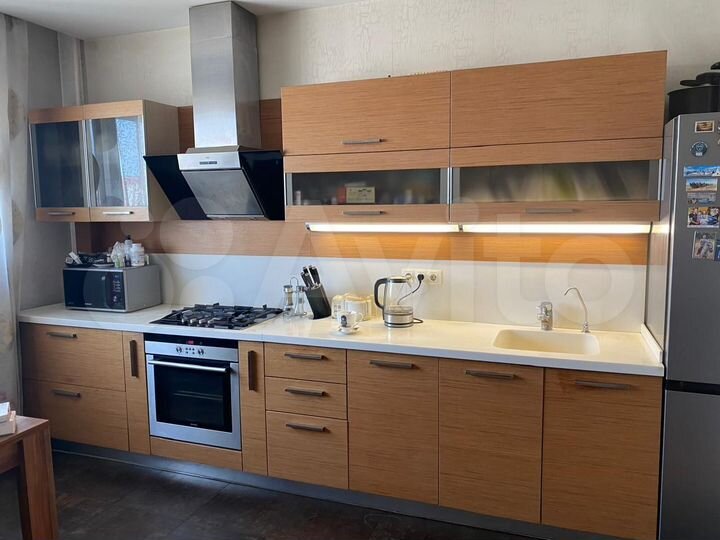 3-к. квартира, 112 м², 9/10 эт.