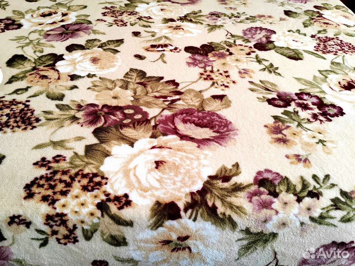 Два пледа 200*240, 