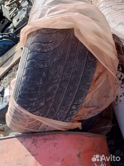 Michelin Pilot Primacy 235/60 R16