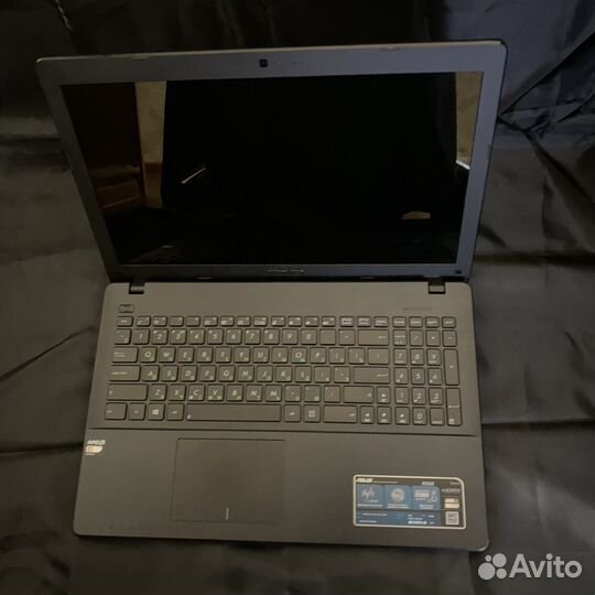 Ноутбук (asus X552E)