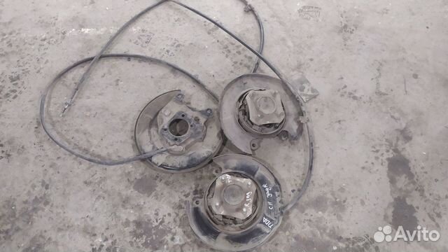 Nissan tiida задняя ступица колеса, трос ручника