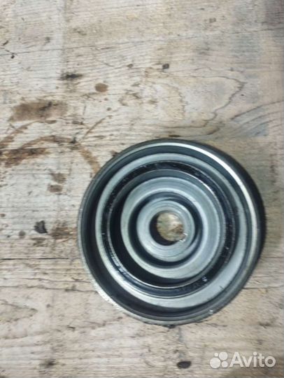 Шкив коленвала peugeot 407 2.0 nn