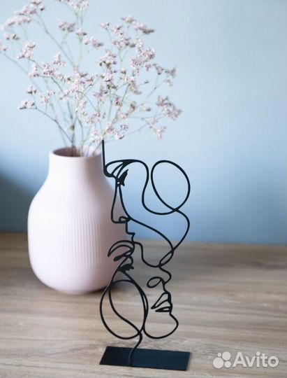 Статуэтка из металла