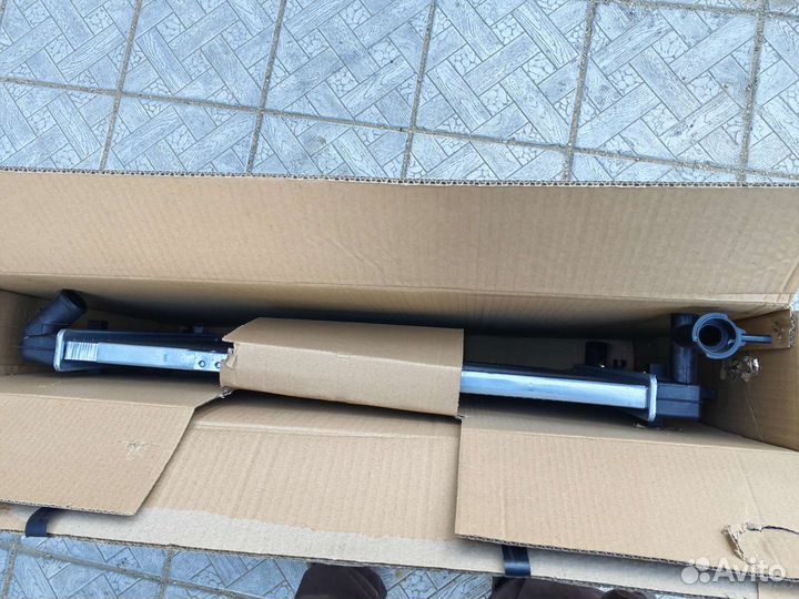 Радиатор охлаждения на Хендай Туксон