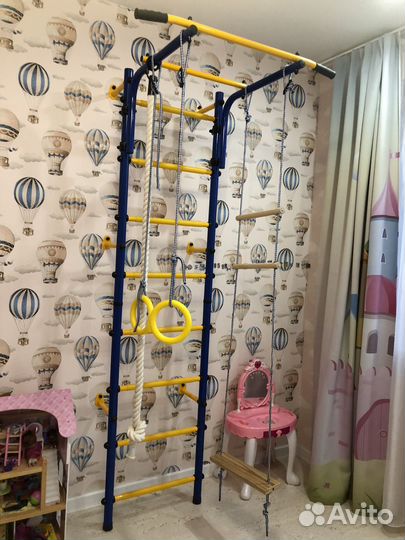 Шведская стенка с турником бу