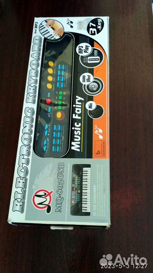 Детский синтезатор с микрофоном