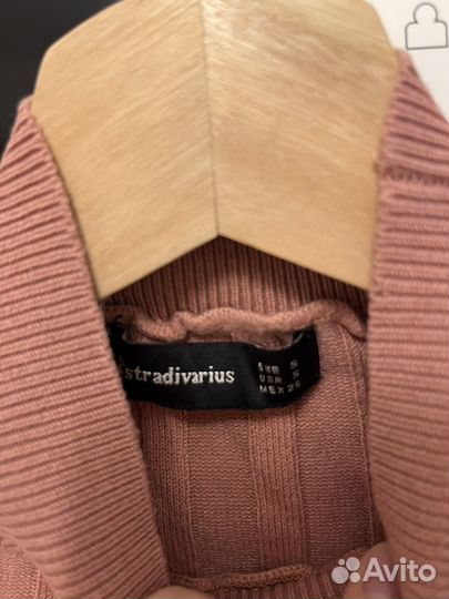 Лонгслив розовый Stradivarius