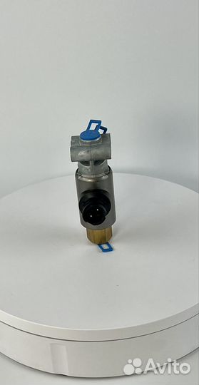 Клапан электромагитный Рено Магнум 1992-2000 г.в