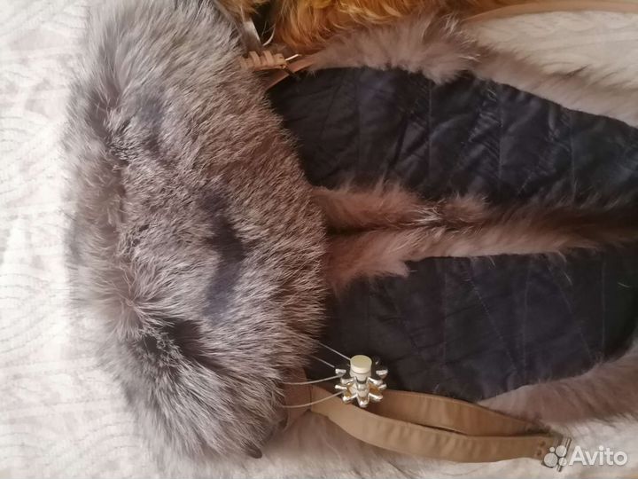 Воротник рыжая лиса