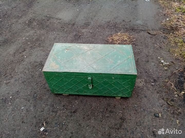 Сундук старинный антикварный