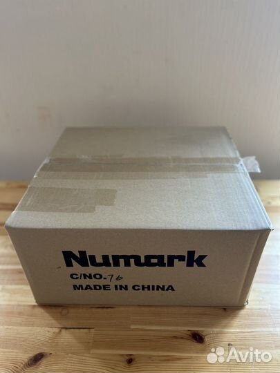 Микшерный пульт Numark Scratch