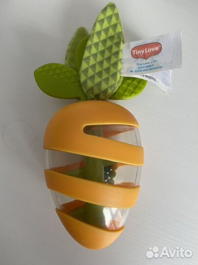 Погремушка с прорезывателем морковка Tiny Love