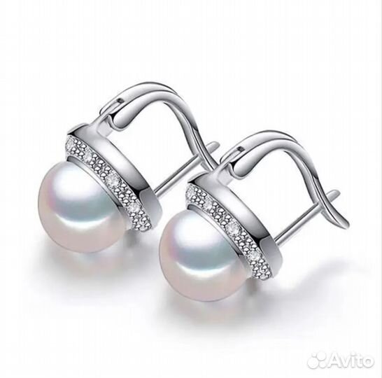 Серьги с жемчугом (бижутерия)