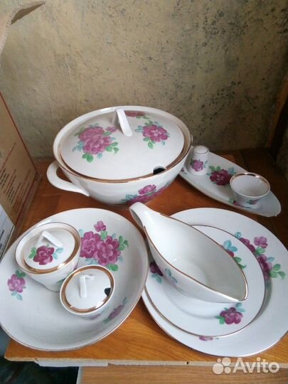 Сервиз столовый